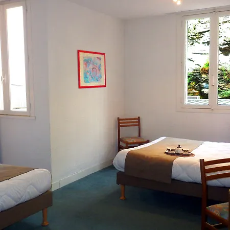 Notre Dame De La Sarte 3*