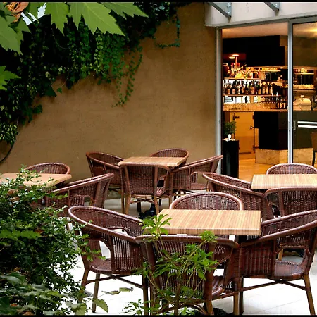 Adonis - Notre Dame De La Sarte Hotel 3*