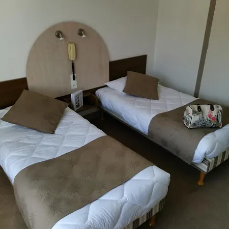 Notre Dame De La Sarte Hotel