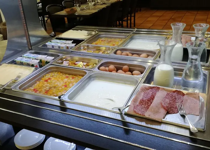 Hotel Notre Dame De La Sarte