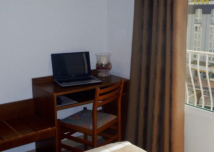 Adonis - Notre Dame De La Sarte