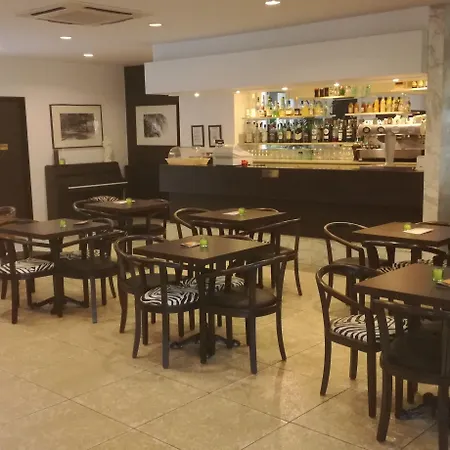 Adonis - Notre Dame De La Sarte 3*