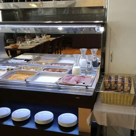 Adonis - Notre Dame De La Sarte 3* Lourdes