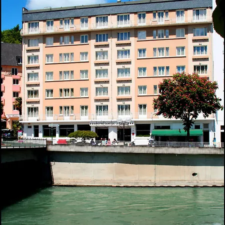 Adonis - Notre Dame De La Sarte Otel