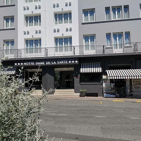 Adonis - Notre Dame De La Sarte Otel 3*