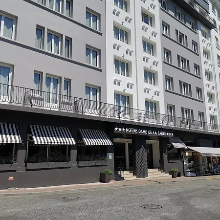 Otel Adonis - Notre Dame De La Sarte 3*