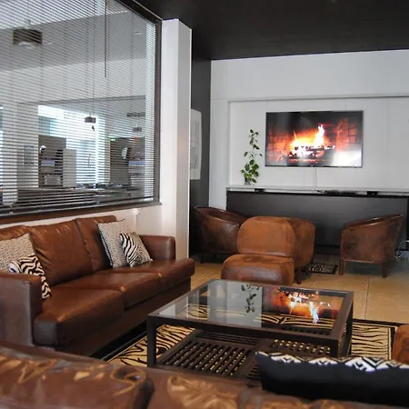 Adonis - Notre Dame De La Sarte Otel 3*